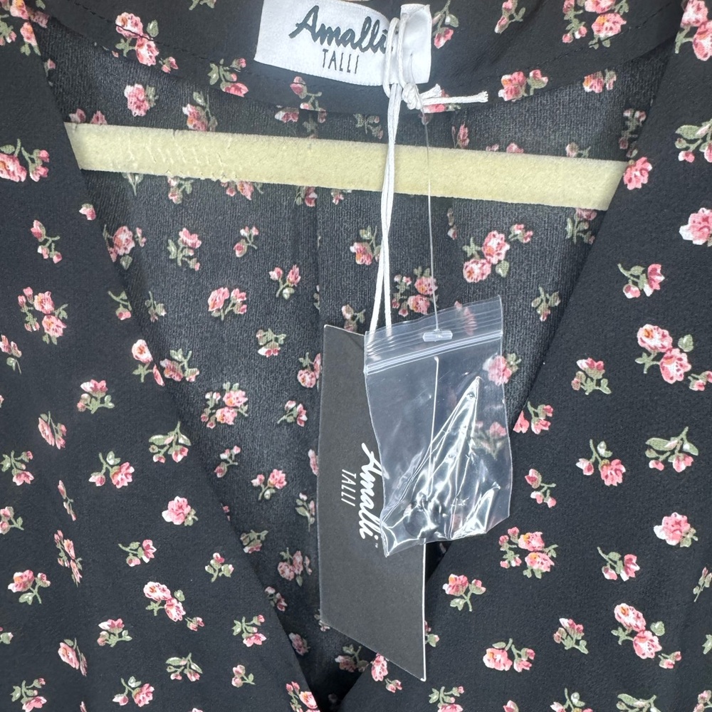 Amalli Talli Midnight Floral Top for Tall Women - Picture 5 of 5